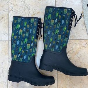 Tory Burch size 10 bug print rain boots